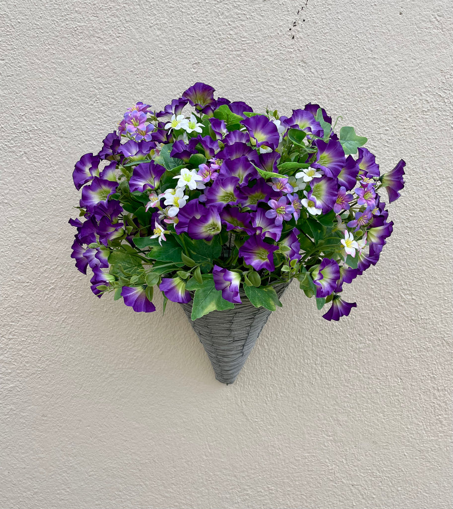 Petunia Wall Basket Purple