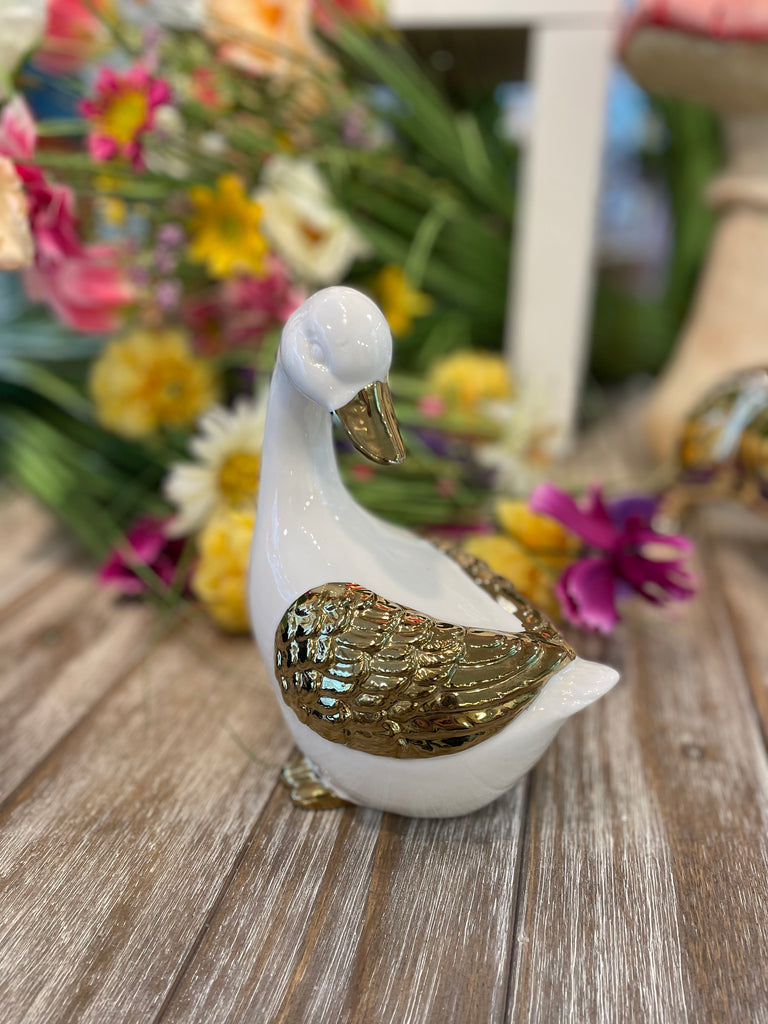 White and Gold Sitting Duck 18.5cm